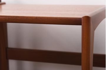 北欧家具　G-PLAN　チーク材　木のぬくもりが感じられるネストテーブル(サイドテーブル)(2)