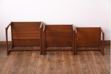 北欧家具　G-PLAN　チーク材　木のぬくもりが感じられるネストテーブル(サイドテーブル)(2)