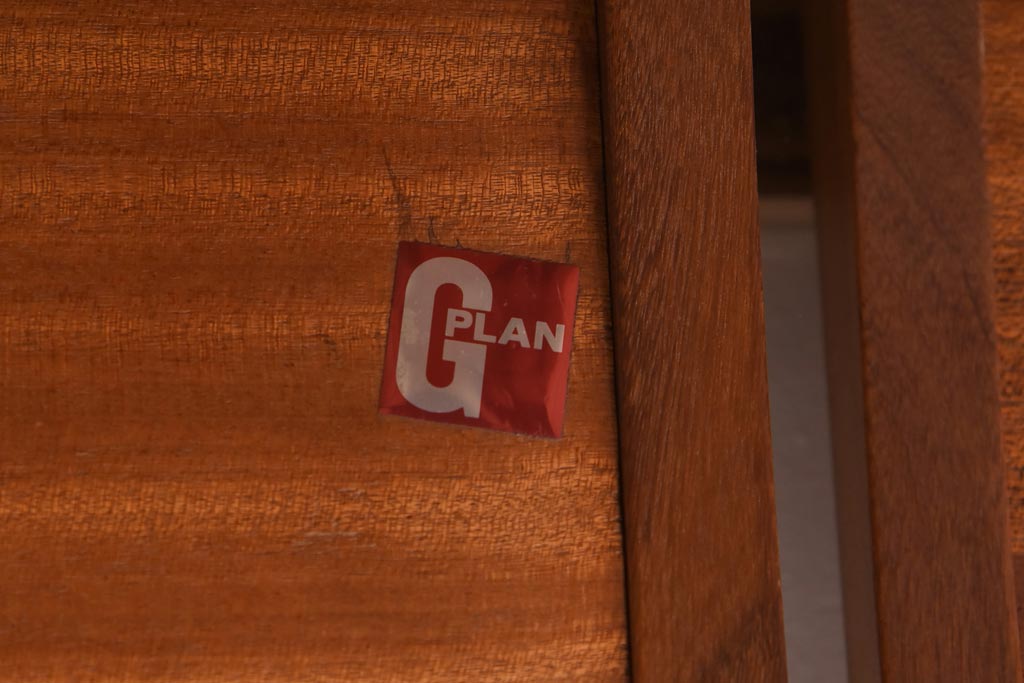 北欧家具　G-PLAN　チーク材　木のぬくもりが感じられるネストテーブル(サイドテーブル)(2)