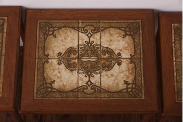 【K様ご成約品】北欧ビンテージ　デンマーク　TOFTEN社　タイルトップがおしゃれなチーク材のネストテーブル(サイドテーブル)