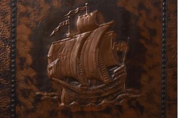 イギリスアンティーク　高級品!　真鍮製脚　銅板打ち出しのファイヤースクリーン(衝立、パーテーション)