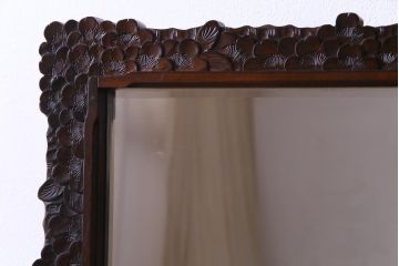 アンティーク雑貨　中古　伝統工芸　軽井沢彫り　繊細な桜の意匠が施された姿見(鏡、ミラー)