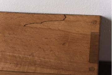 アンティーク雑貨　昭和レトロ　ブナ材　淡い色の木肌が魅力的な開き戸の収納箱(木箱、小物収納)