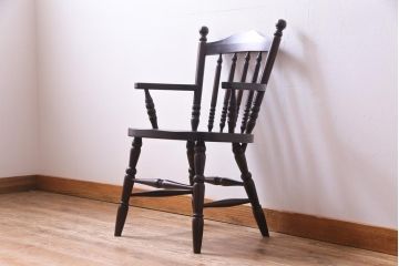 中古　北海道民芸家具　上品なデザインのアームチェア(ダイニングチェア、椅子)