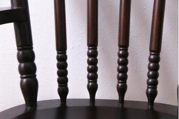 中古　北海道民芸家具　上品なデザインのアームチェア(ダイニングチェア、椅子)