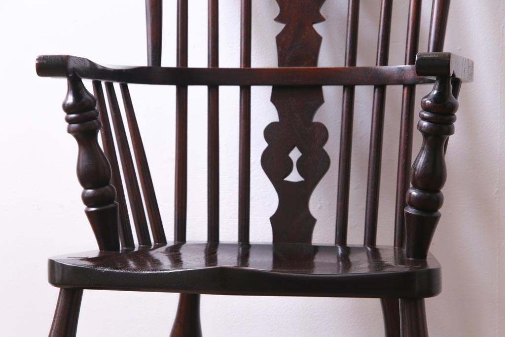 中古美品　九州民芸家具　クラシカルな空間に馴染むアームチェア(ワークチェア)