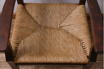中古美品　松本民芸家具　ラッシ座面が目を引くSP十字アームチェア(ラッシチェア、椅子)(2)