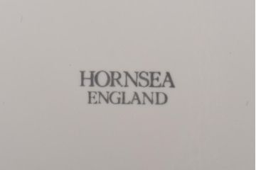 アンティーク雑貨　イギリスビンテージ　HORNSEA(ホーンジー)　ストライプがかわいらしいキャニスター・中3点セット(保存容器、ジャー)