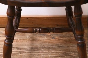ヴィンテージ家具　ビンテージキツツキ　飛騨産業　穂高　カントリースタイルに合うチェア(椅子)