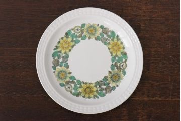 スペイン　PONTESA(ポンテサ)　グリーンの花柄が可愛らしいビンテージのプレート2点セット(中皿、洋食器)(1)