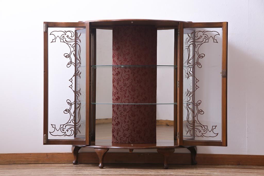 アンティーク家具　フランスアンティーク　ウォールナット材　エレガントな雰囲気が魅力のガラスケース(飾り棚、ガラスキャビネット)
