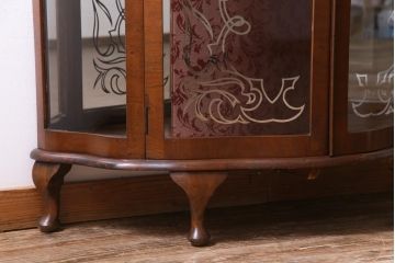 アンティーク家具　フランスアンティーク　ウォールナット材　エレガントな雰囲気が魅力のガラスケース(飾り棚、ガラスキャビネット)