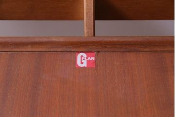 ヴィンテージ家具　北欧ビンテージ　G-PLAN(ジープラン)　お洒落で機能的なエクステンションテーブル(ラウンドテーブル、ダイニングテーブル)(1)