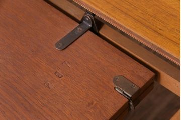 ヴィンテージ家具　北欧ビンテージ　G-PLAN(ジープラン)　お洒落で機能的なエクステンションテーブル(ラウンドテーブル、ダイニングテーブル)(2)