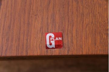 ヴィンテージ家具　北欧ビンテージ　G-PLAN(ジープラン)　お洒落で機能的なエクステンションテーブル(ラウンドテーブル、ダイニングテーブル)(2)