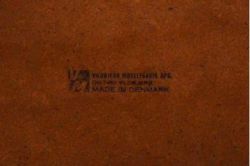 ヴィンテージ家具　北欧ビンテージ　デンマーク　VILDBJERG MOBELFABRIK　パーケット天板が珍しいネストテーブル(サイドテーブル)