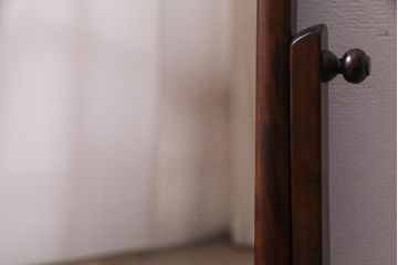 アンティーク雑貨　中古　民芸家具　しっとりとした大人の雰囲気づくりにおすすめな卓上鏡台(小鏡台、鏡、引き出し)