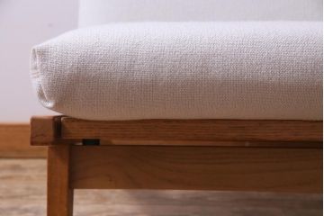 ビンテージ家具　北欧ヴィンテージ　Hans J Wegner(ハンス・J・ウェグナー)　GETAMA(ゲタマ) GE375 ハイバックチェア(1人掛けソファ)