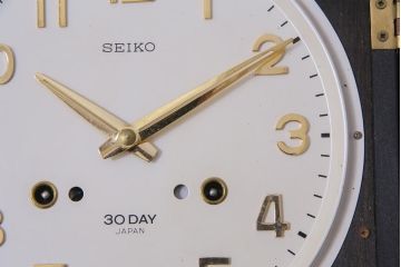 アンティーク雑貨　昭和レトロ　SEIKO(セイコー)製　4PC　手巻き式振り子時計　1ヵ月巻掛時計(柱時計、壁掛け時計)