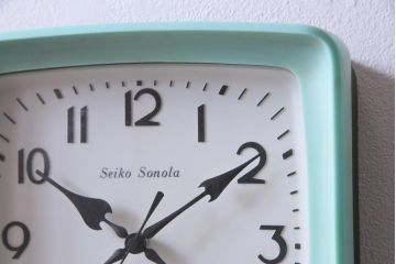 アンティーク雑貨　リメイク(内部新品交換済)　Seiko Sonola(セイコー・ソノーラ)　レトロポップな柱時計(振り子時計、壁掛け時計)