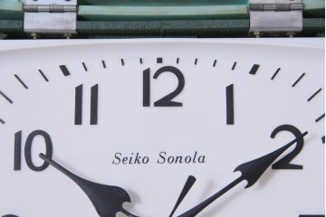 アンティーク雑貨　リメイク(内部新品交換済)　Seiko Sonola(セイコー・ソノーラ)　レトロポップな柱時計(振り子時計、壁掛け時計)