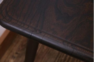 リメイク家具　天板ケヤキ一枚板　シックな雰囲気がお洒落なセンターテーブル(サイドテーブル、飾り台)