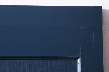 ペイント建具　ダイヤガラス　個性的なデザインが目を引く木製ドア(建具、扉)