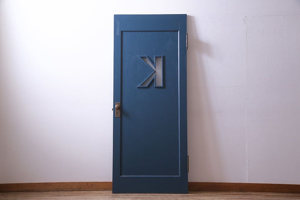 ペイント建具　ダイヤガラス　個性的なデザインが目を引く木製ドア(建具、扉)