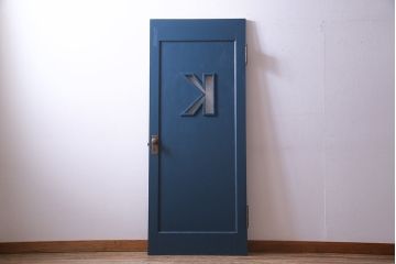 ペイント建具　ダイヤガラス　個性的なデザインが目を引く木製ドア(建具、扉)