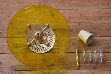 レトロ　松下電工(ナショナル)　4灯　エレガントかつユニークなシャンデリア(天井照明)