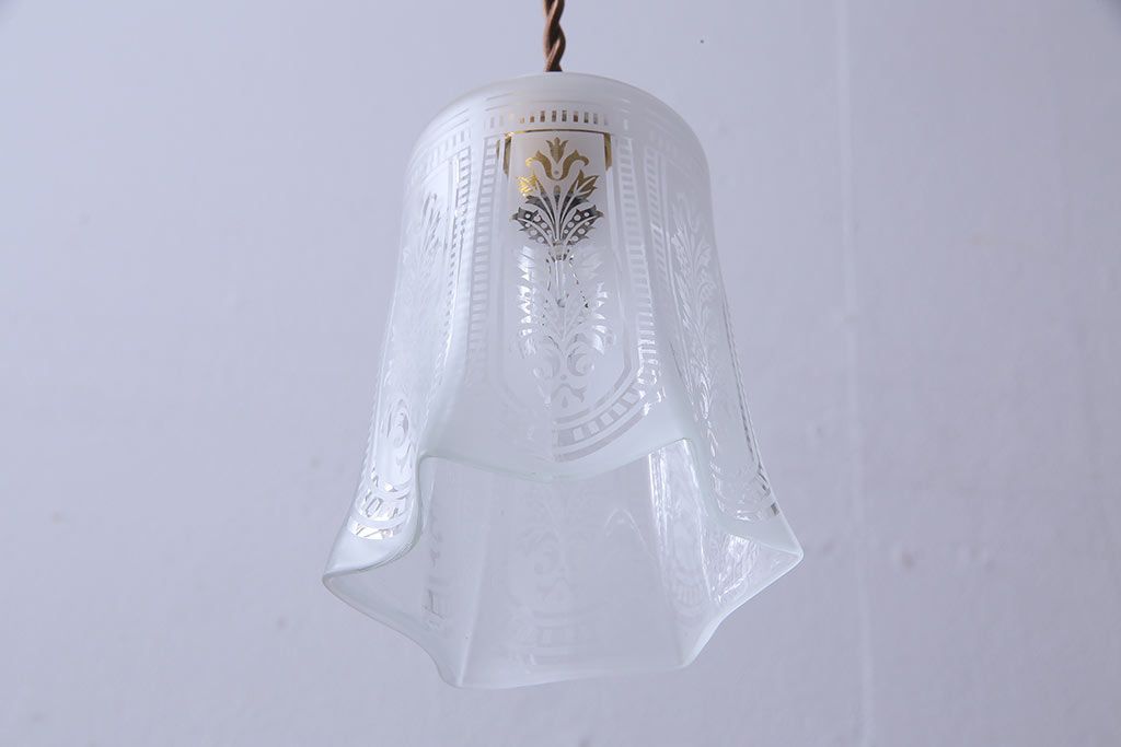 フランス製　エッチングガラスがおしゃれなペンダントライト(天井照明)