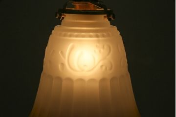 イギリス製　イエローカラーがアクセントの可憐なペンダントライト(天井照明)