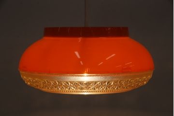 リメイク　レトロなカラーとデザインが魅力的なペンダントライト(天井照明、吊り下げ照明)