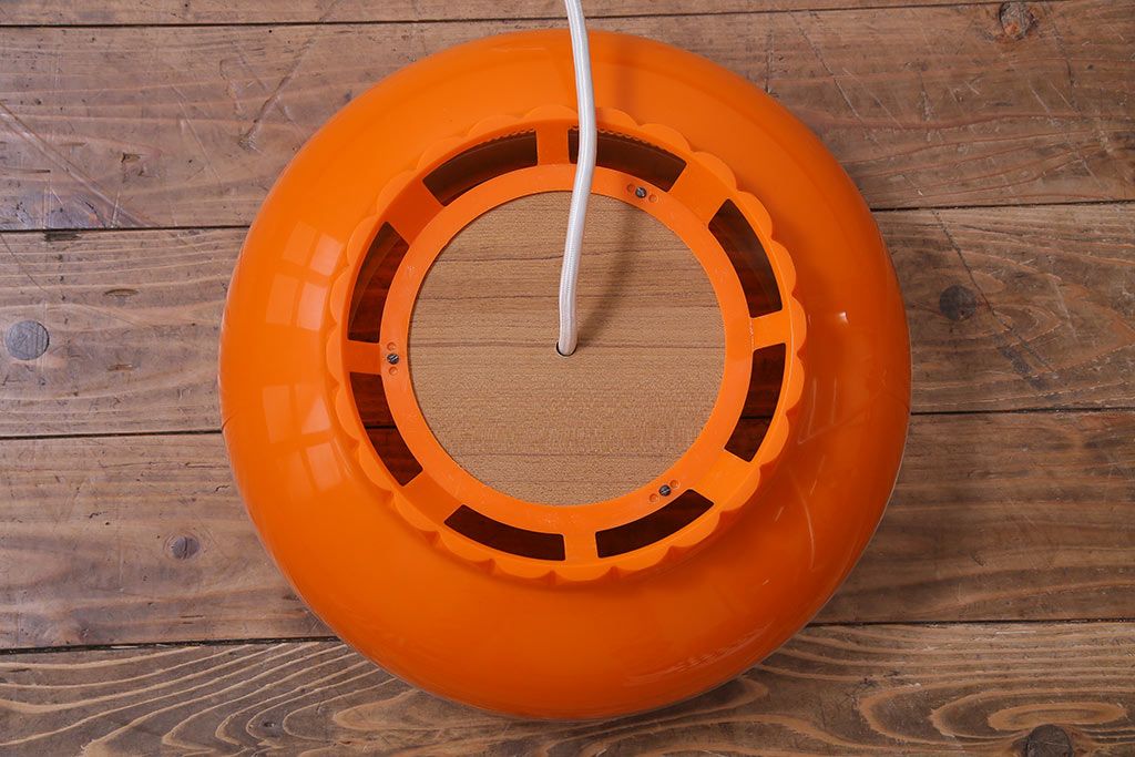 リメイク　レトロなカラーとデザインが魅力的なペンダントライト(天井照明、吊り下げ照明)