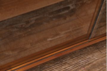 ヴィンテージ家具　北欧ビンテージ　チーク材　すっきりとした佇まいのディスプレイラック(ローボード、飾り棚)