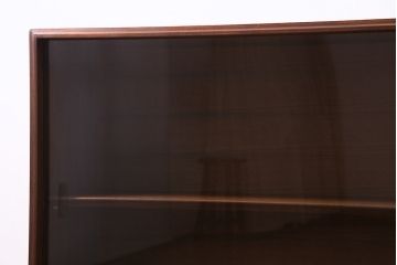 ヴィンテージ家具　北欧ビンテージ　チーク材　すっきりとした佇まいのディスプレイラック(ローボード、飾り棚)