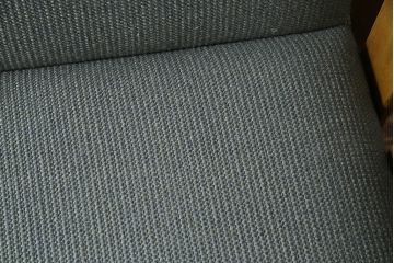 レトロ家具　昭和初期　なめらかな木肌とシンプルなデザインが魅力のソファベッド(3人掛けソファ)