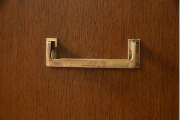 ヴィンテージ家具　イギリスビンテージ　G-PLAN(ジープラン)　Brass-fittedシリーズ　気品漂う北欧スタイルのローボード(収納棚)