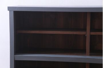 ペイント家具　レトロな雰囲気漂うダークトーンの戸棚(収納棚、食器棚、キャビネット)