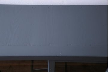 ペイント家具　レトロな雰囲気漂うダークトーンの戸棚(収納棚、食器棚、キャビネット)
