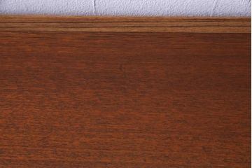 北欧ビンテージ家具　チーク材　ユニークなデザインの両袖デスク(机、在宅ワーク、在宅用サイドボード)