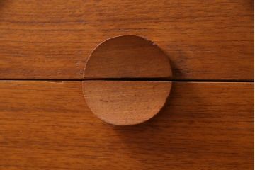 北欧ビンテージ家具　チーク材　ユニークなデザインの両袖デスク(机、在宅ワーク、在宅用サイドボード)