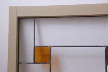 ラフジュ工房オリジナル　両面ガラス　色ガラス入りステンドグラスの戸棚(収納棚、サイドボード、サイドキャビネット、飾り棚)(R-033214)