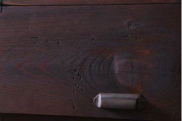 アンティーク家具　リメイク品　前面松材　古材の風合いが味わい深いパタパタ扉のキャビネット(7段タイプ)(戸棚、下駄箱、収納棚)