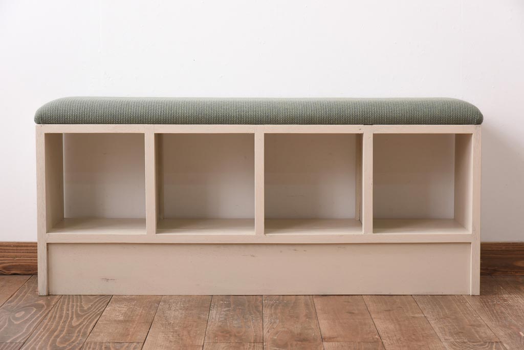リメイク家具　ペイント　シャビーな雰囲気がお洒落な収納棚付きベンチ