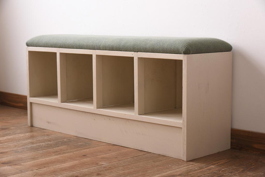 リメイク家具　ペイント　シャビーな雰囲気がお洒落な収納棚付きベンチ