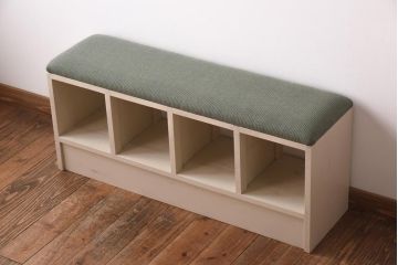 リメイク家具　ペイント　シャビーな雰囲気がお洒落な収納棚付きベンチ