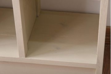 リメイク家具　ペイント　シャビーな雰囲気がお洒落な収納棚付きベンチ