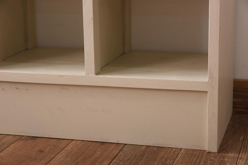 リメイク家具　ペイント　シャビーな雰囲気がお洒落な収納棚付きベンチ