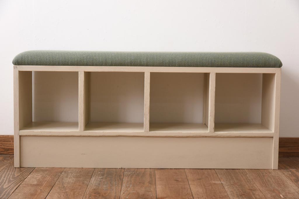 リメイク家具　ペイント　シャビーな雰囲気がお洒落な収納棚付きベンチ